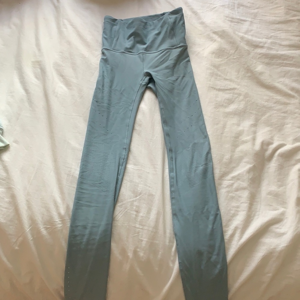 Lulu Lemon leggings